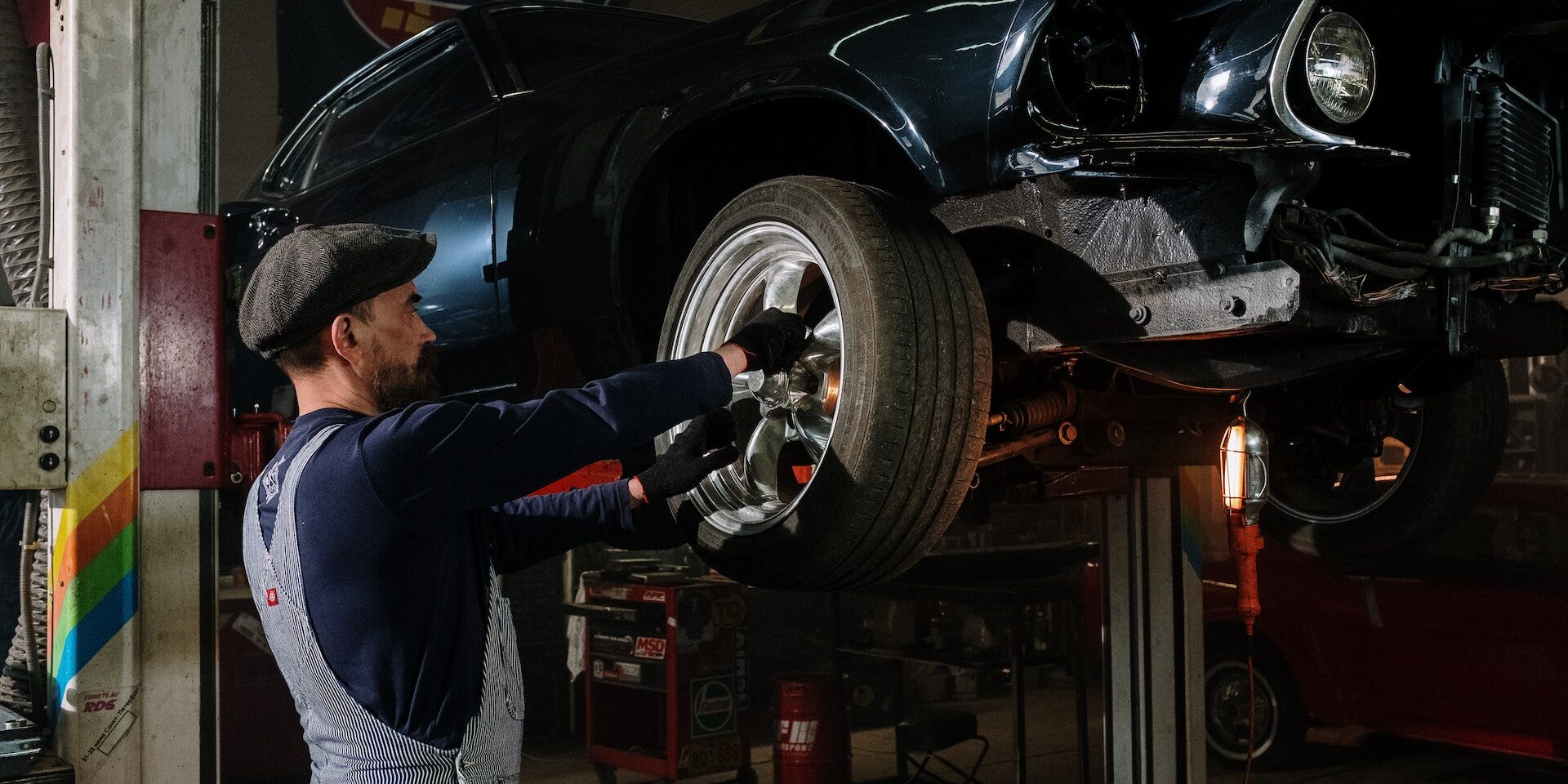 dubai safe drive PARTS OF THE CAR WHEEL safe driver in dubai