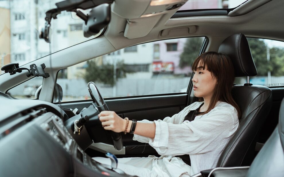 Can women drive in Duba